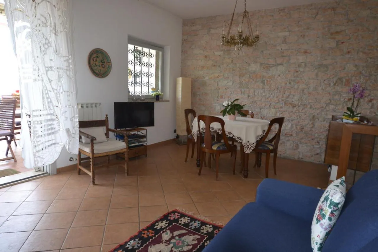 Villa Claudia-La Terrazza Sul Lago Padenghe sul Garda Italy