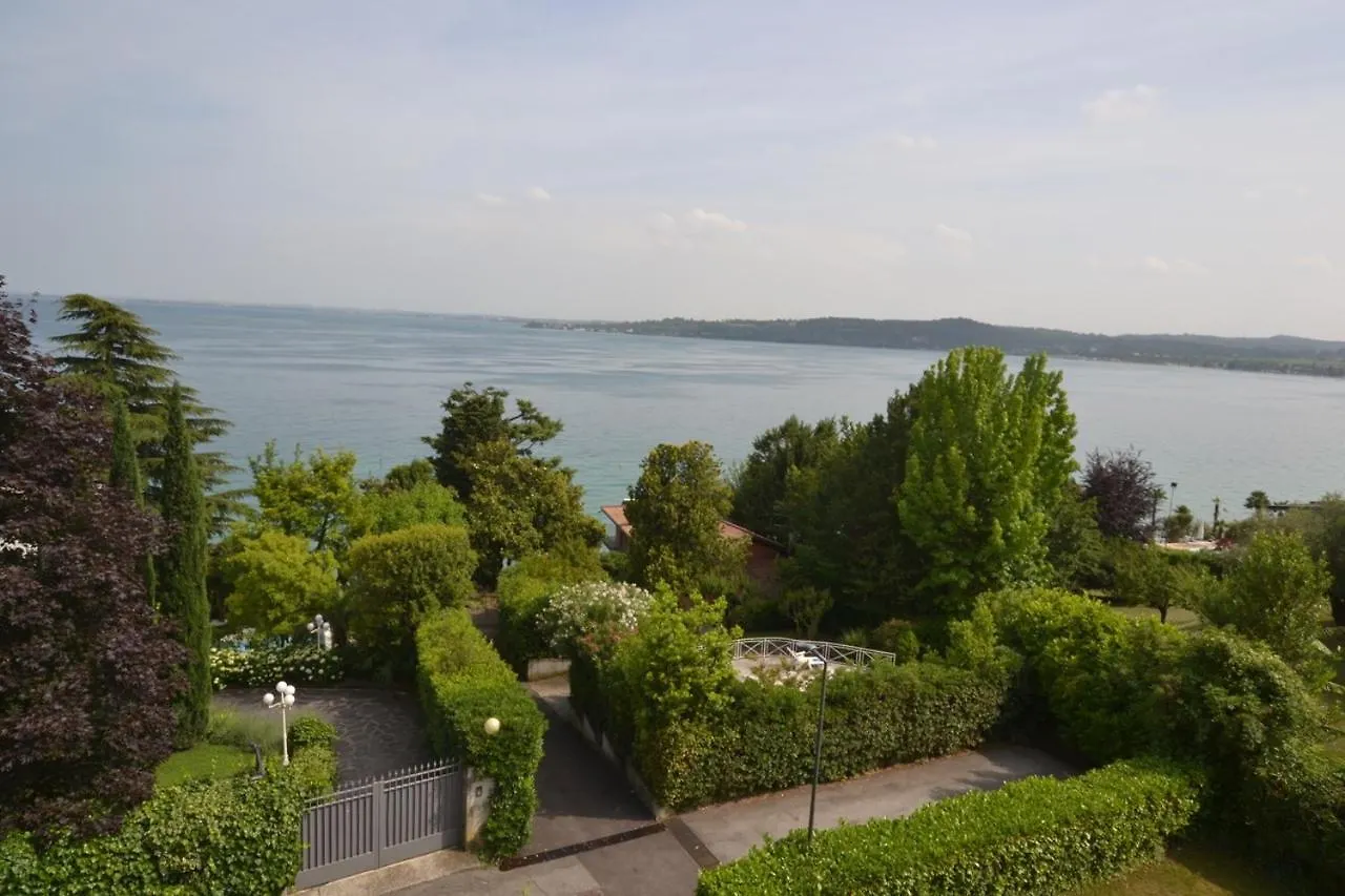 Villa Claudia-La Terrazza Sul Lago Padenghe sul Garda